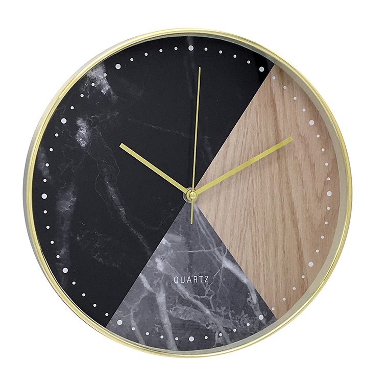 Pieced joint colors plastic wall clock